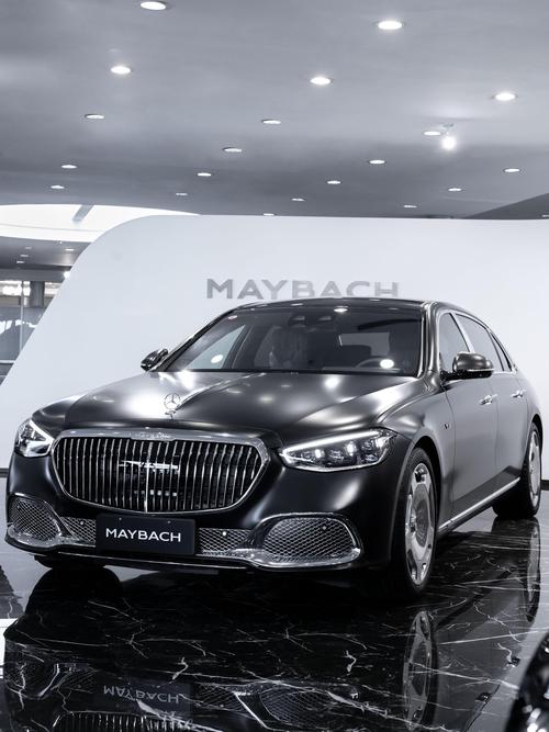 成都96岚图汽车的售后服务让用户无忧出行，迈巴赫未来的豪华车趋势