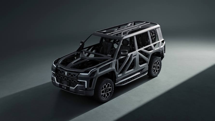 成都96仰望U8硬派越野的科技魅力，国能汽车对传统燃油车市场的冲击